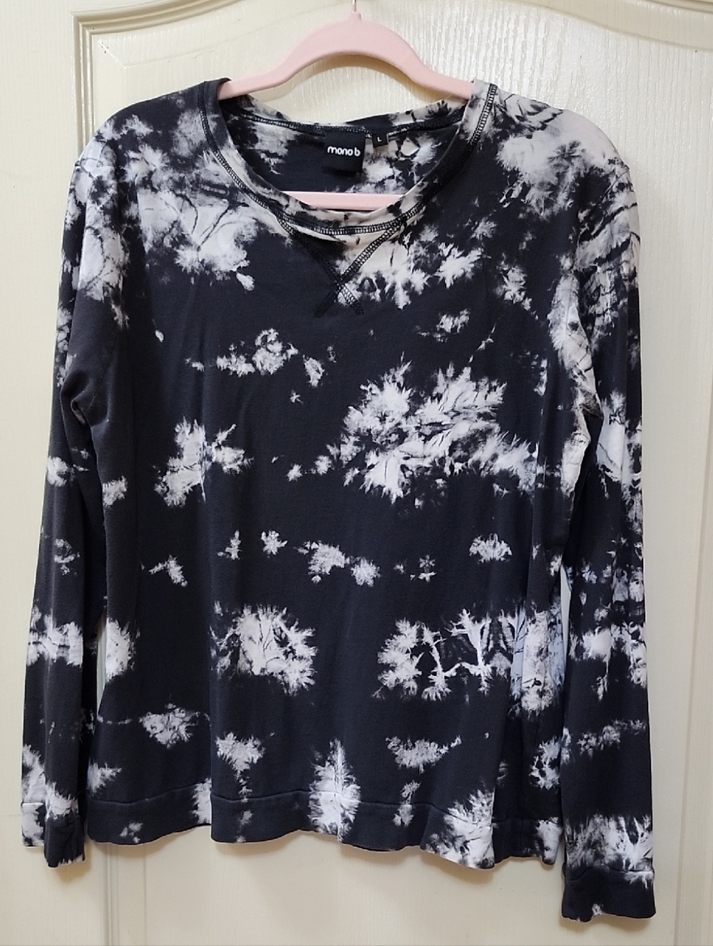 MONO B BLACK & WHITE TIE-DYE LONG SLEEVE TOP